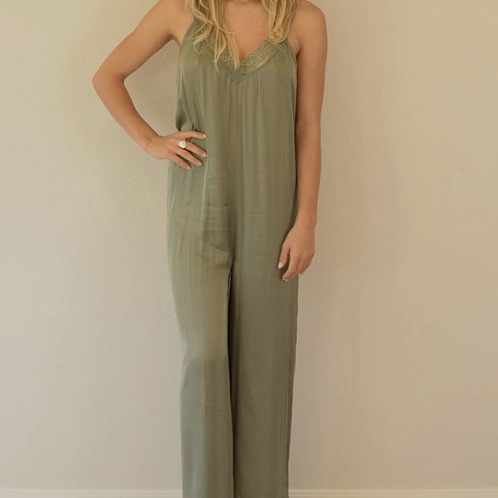 Chic Sage Green Sleeveless Jumpsuit